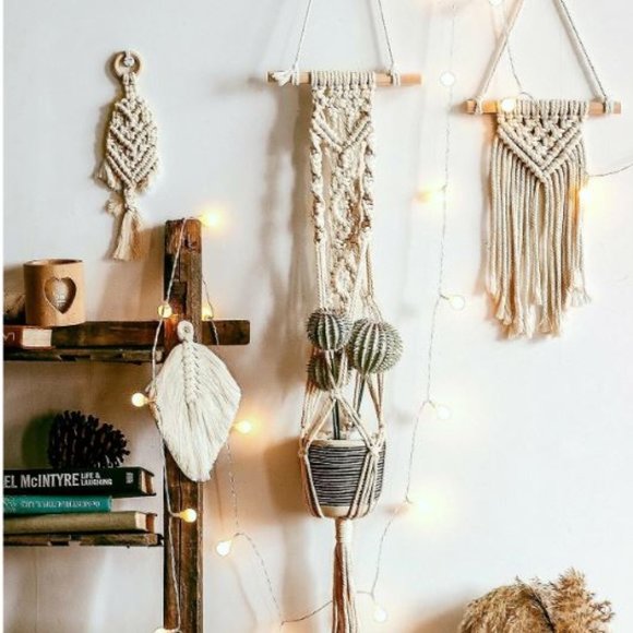 Macrame Plant Hanger 🌵🌸 - Picture 2 of 5